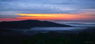 Dawn along the Blue Ridge-8942.jpg
